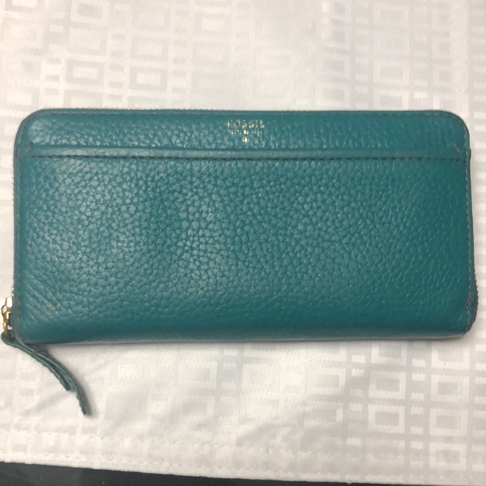 Leather fossil wallet